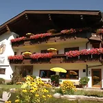 Hotel-garni Almhof Penzion